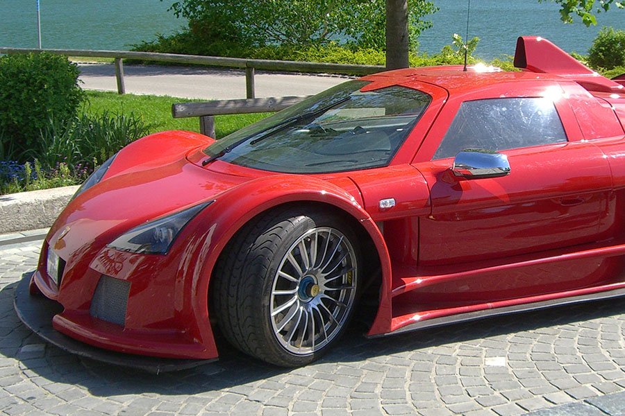 Gumpert Apollo