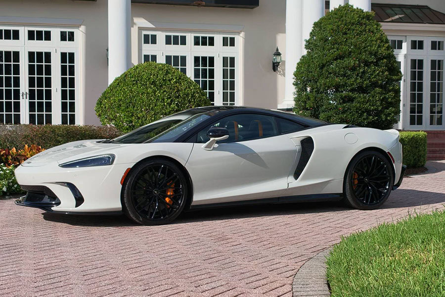 2026 McLaren GTS съчетава цена, практичност и ускорение 5 2026 McLaren GTS 2