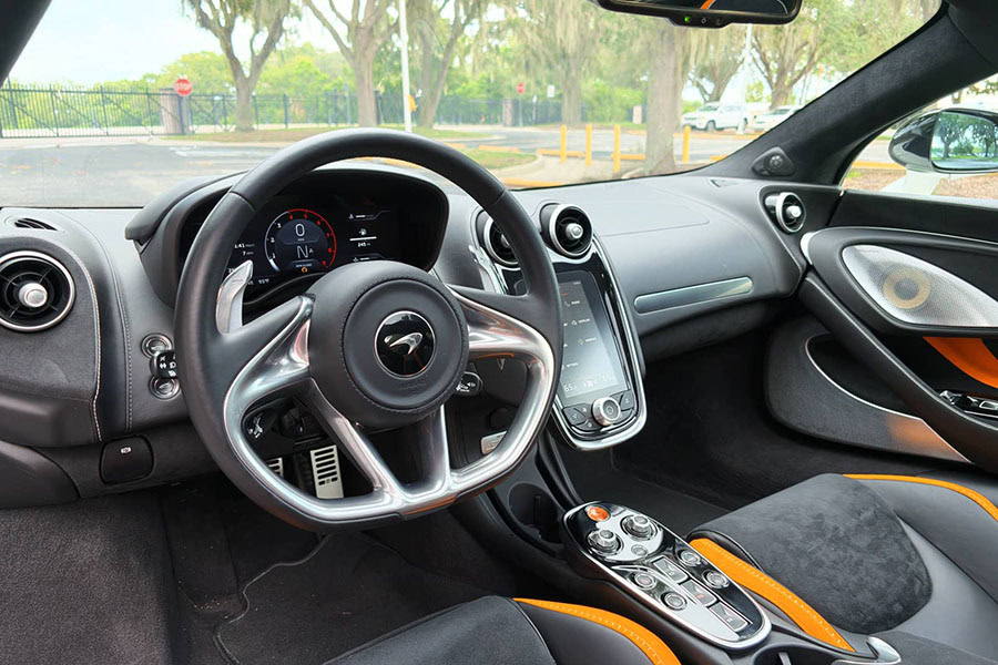 2026 McLaren GTS съчетава цена, практичност и ускорение 8 2026 McLaren GTS 7