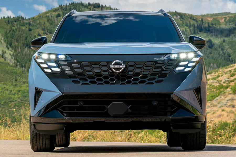 2027 Nissan Rogue Hybrid залага на бутони вместо управление само от екрана 5 2027 Nissan Rogue Hybrid 2